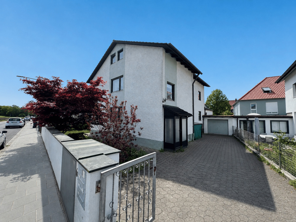 Thumbnail-Viel Platz, viele Möglichkeiten - Mehrfamilienhaus in attraktiver Wohnlage von Dachau!