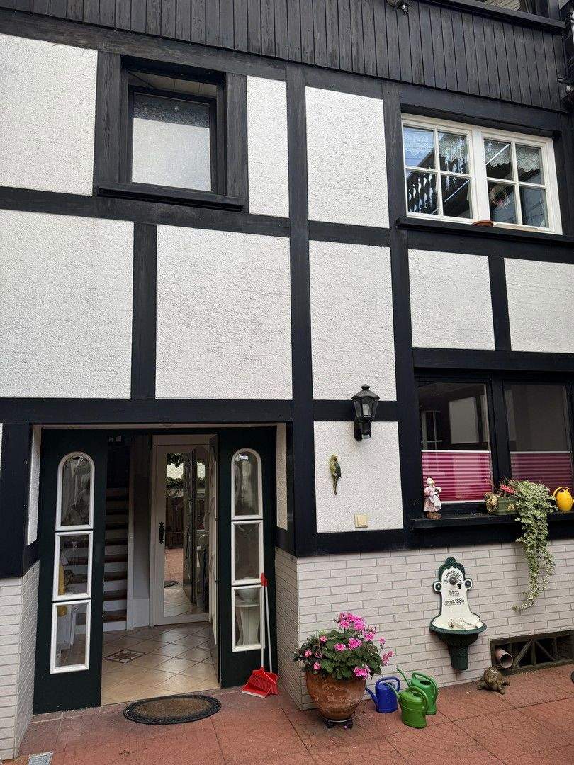 Thumbnail-Charmantes Fachwerkhaus mit Einliegerwohnung und Sonnenterrasse in Remagen-Oberwinter