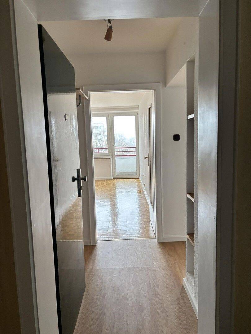 Thumbnail-Helle 2 Zimmer Wohnung, München Fürstenried inkl. absperrbare Einzelgarage