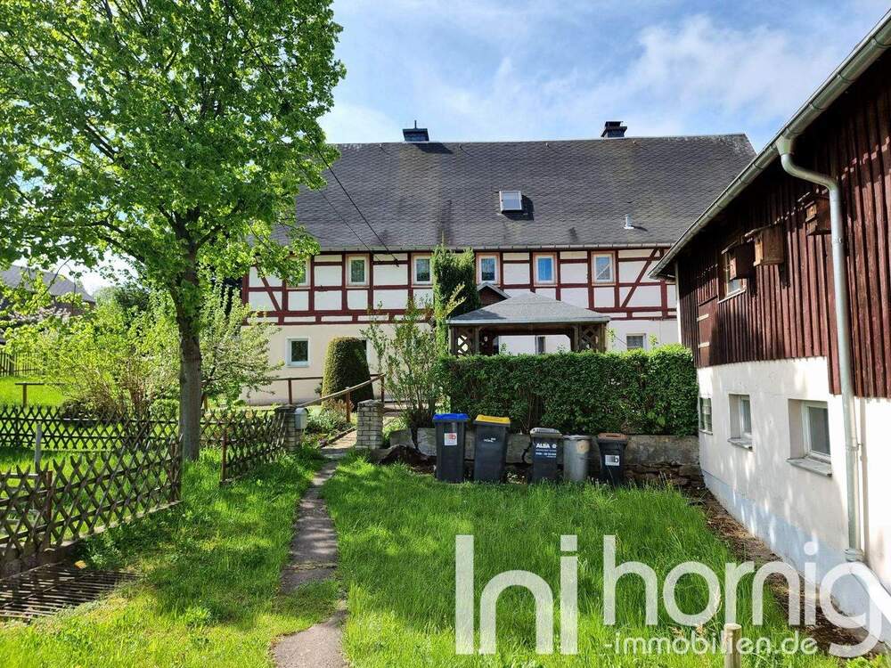 Thumbnail-Großzügiges Bauernhaus mit Nebengelass