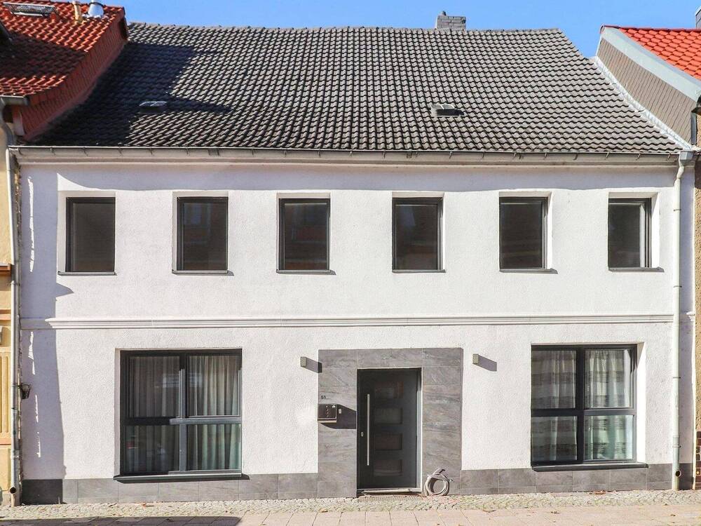 Thumbnail-Ein-Zwei-Familienhaus mit zwei 130 m²-Wohnungen & Garage - ideal für Mehrgenerationen oder Vermietung