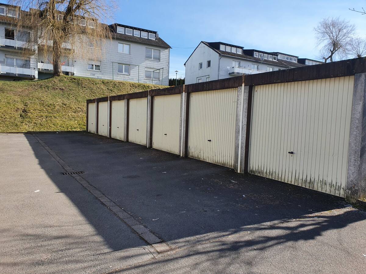 Thumbnail-Fünf Garagen in Hermeskeil zu erwerben - Solide Investition in Ihre Zukunft!