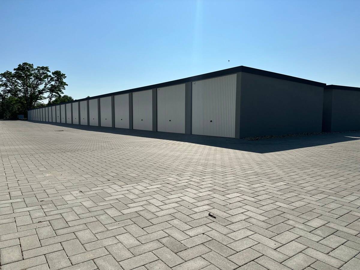 Thumbnail-14 Garagen + 1 Außenstellplatz in Halle zu erwerben - Mit Sachwerten gegen die Inflation!