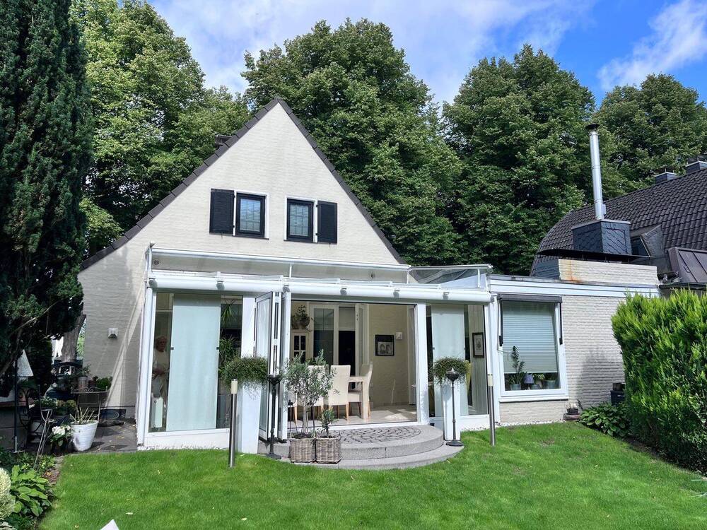 Thumbnail-Sehr gepflegtes und gemütliches Einfamilienhaus mit wunderschönem Garten in Bad Schwartau