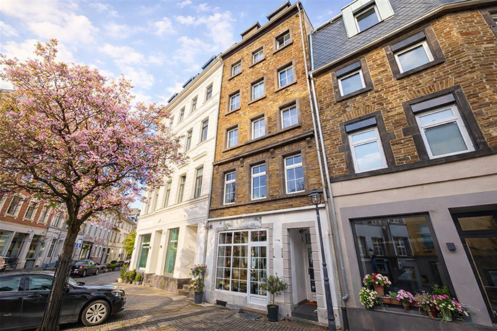 Thumbnail-Ein Stück Geschichte in bester Lage: Denkmalgeschütztes Objekt nahe dem Rhein