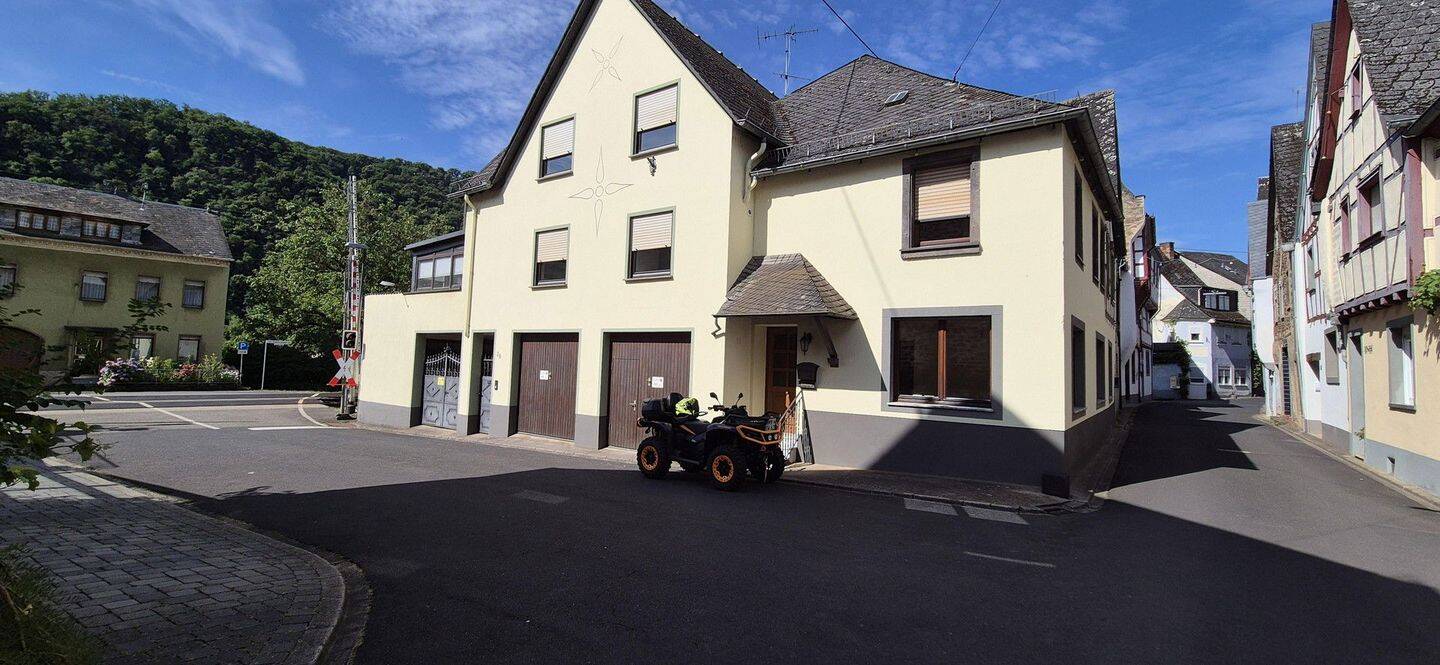 Thumbnail-Zwei Familienhaus an der Mosel zu Verkaufen