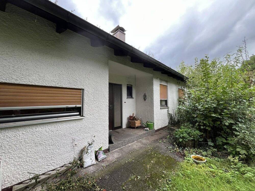 Thumbnail-Einfamilienhaus Bungalow 227m² in 90562 Heroldsberg (teilunterkellert)