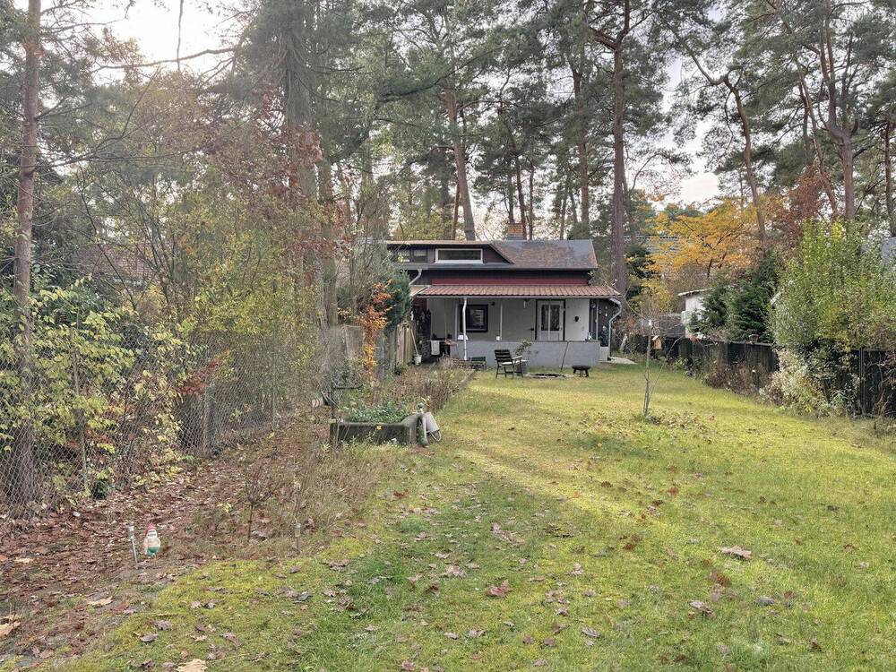 Thumbnail-Nur wenige Schritte zum Kleinen Müggelsee - ca. 400qm Baugrundstück mit einer kleinen Doppelhaushälfte