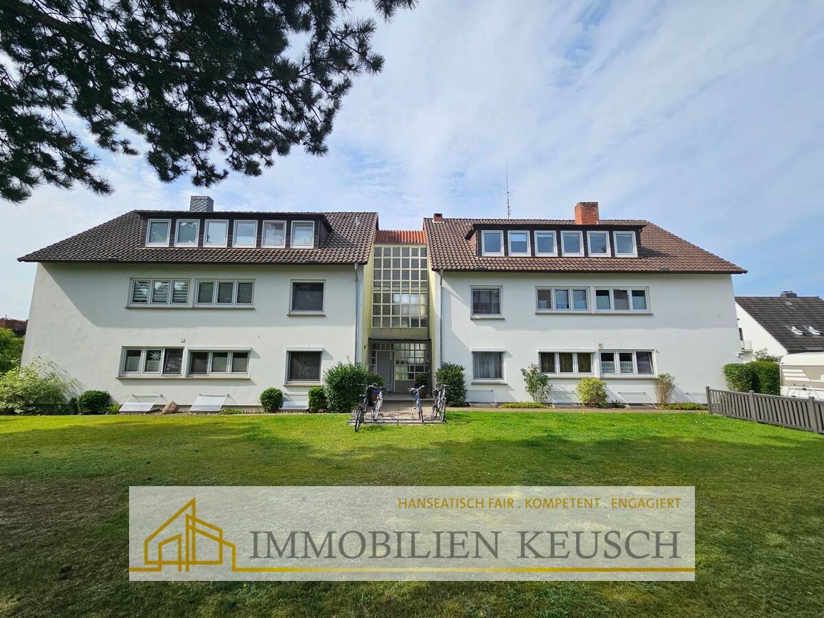 Thumbnail-Helle 4-Zimmer-Wohnung mit großem Wohn-Esszimmer und vielen Fenstern ! Ruhige & zentrale Lage