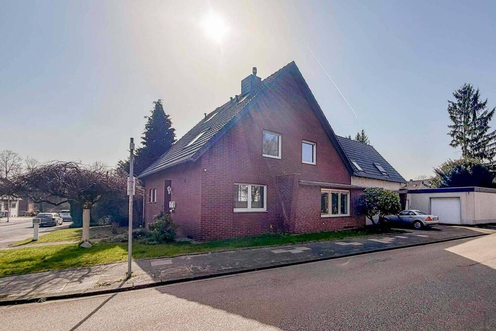 Thumbnail-Großzügiges Einfamilienhaus mit Sauna, Kamin und großem Grundstück in Frechen-Grefrath