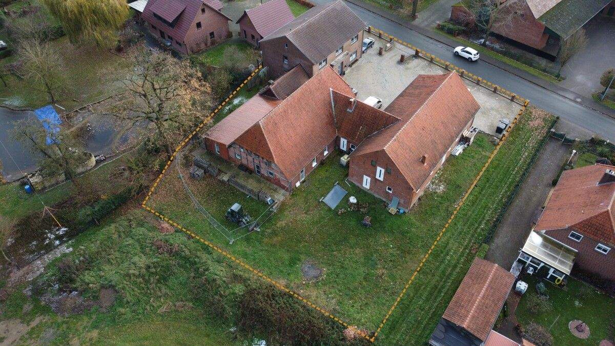 Thumbnail-Arbeiten & Wohnen - Großer Hof mit 3 Gebäuden & vielen Parkplätzen - modernes Wohnhaus über 2 Etagen