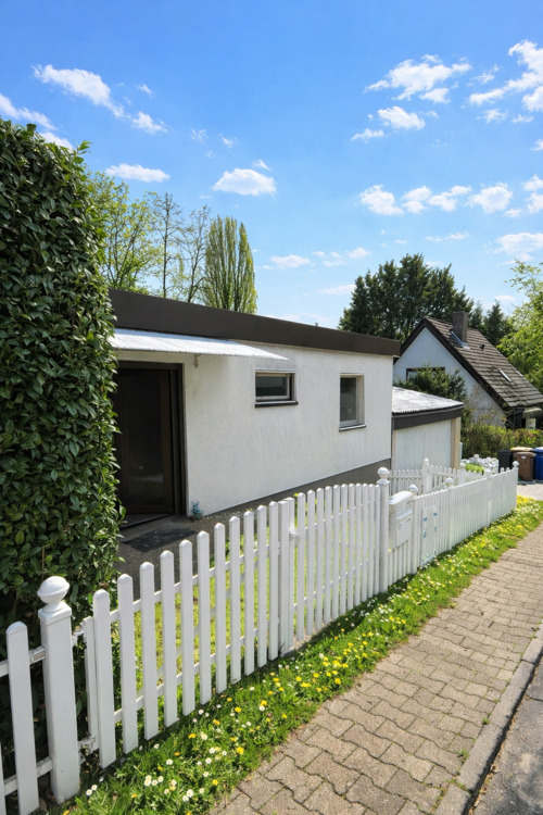 Thumbnail-Provisionsfreier Bungalow mit großem Gartenpotenzial & Doppelgarage