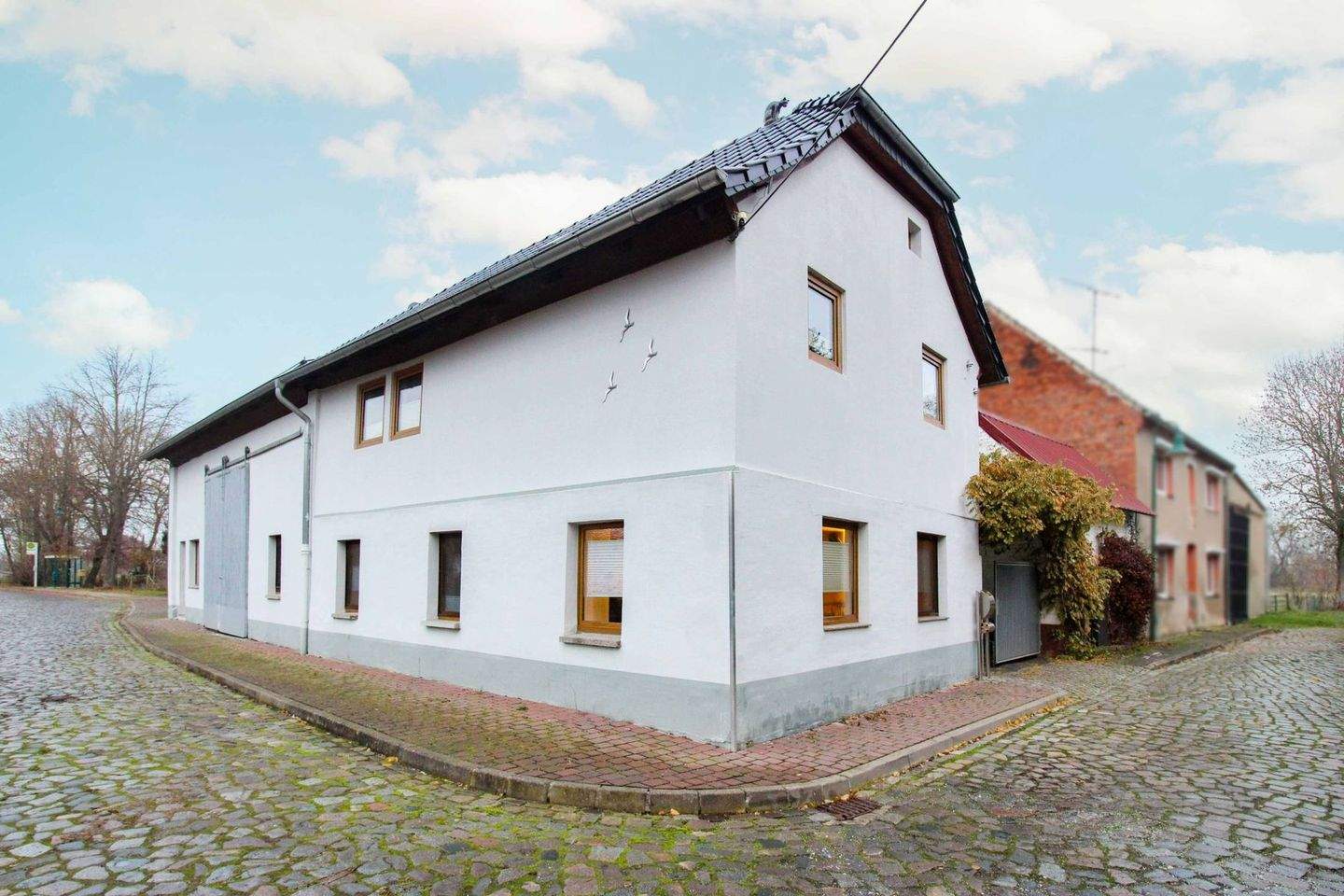 Thumbnail-Charmantes Einfamilienhaus mit historischem Flair und modernem Wohnkomfort in Günthersdorf
