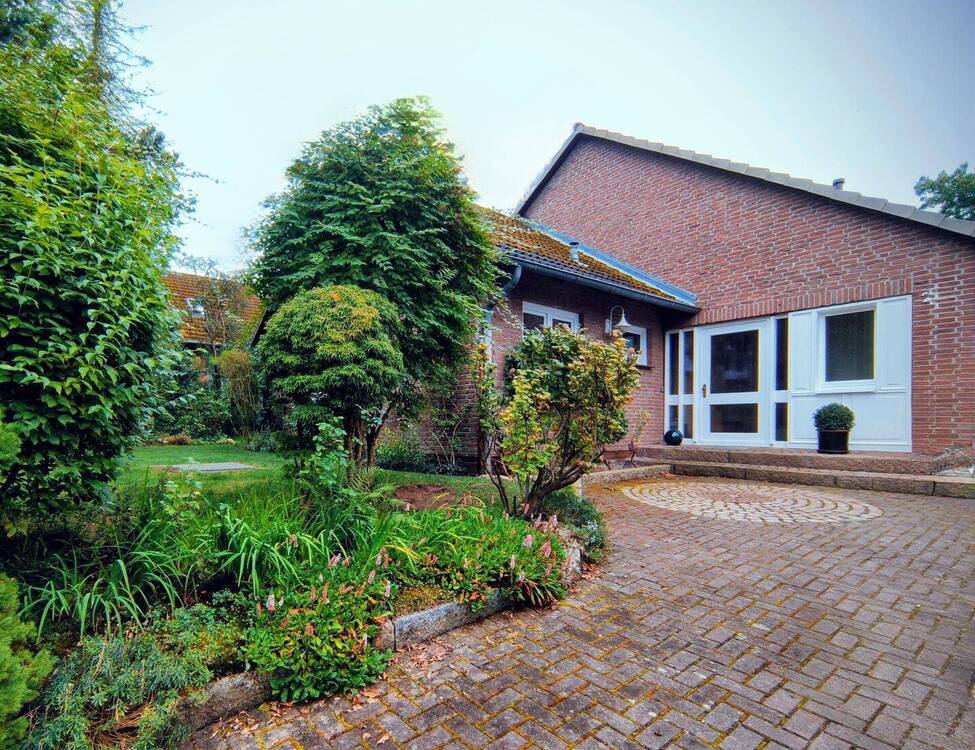 Thumbnail-Heimelige 2-Zimmer Dachwohnung im Grünen!