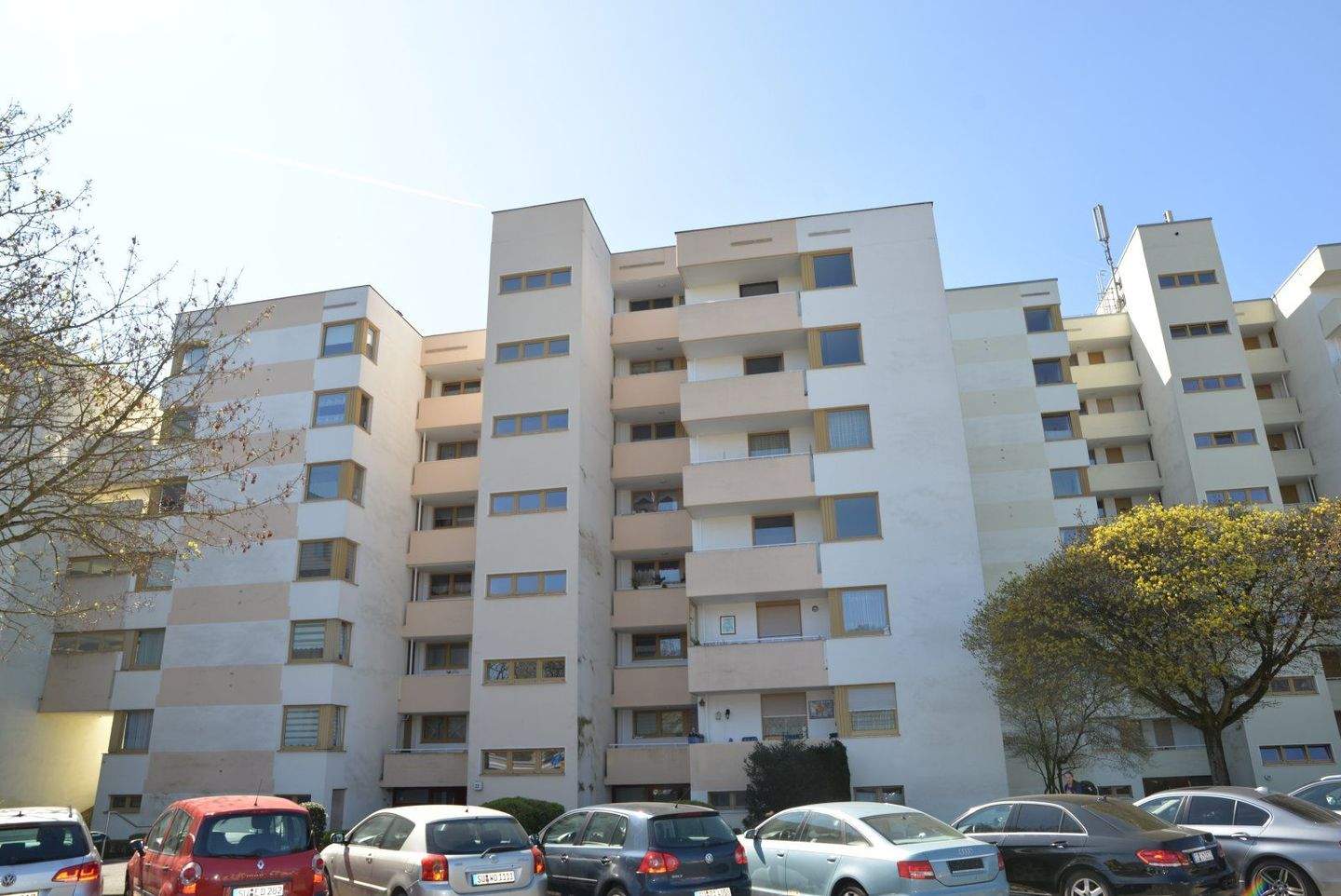 Thumbnail-Vermietete drei Zimmer Wohnung