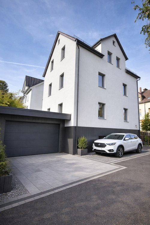 Thumbnail-Kompaktes Mehrfamilienhaus in zentrumsnaher Lage von Schwäbisch Gmünd inkl. Garten und Garage