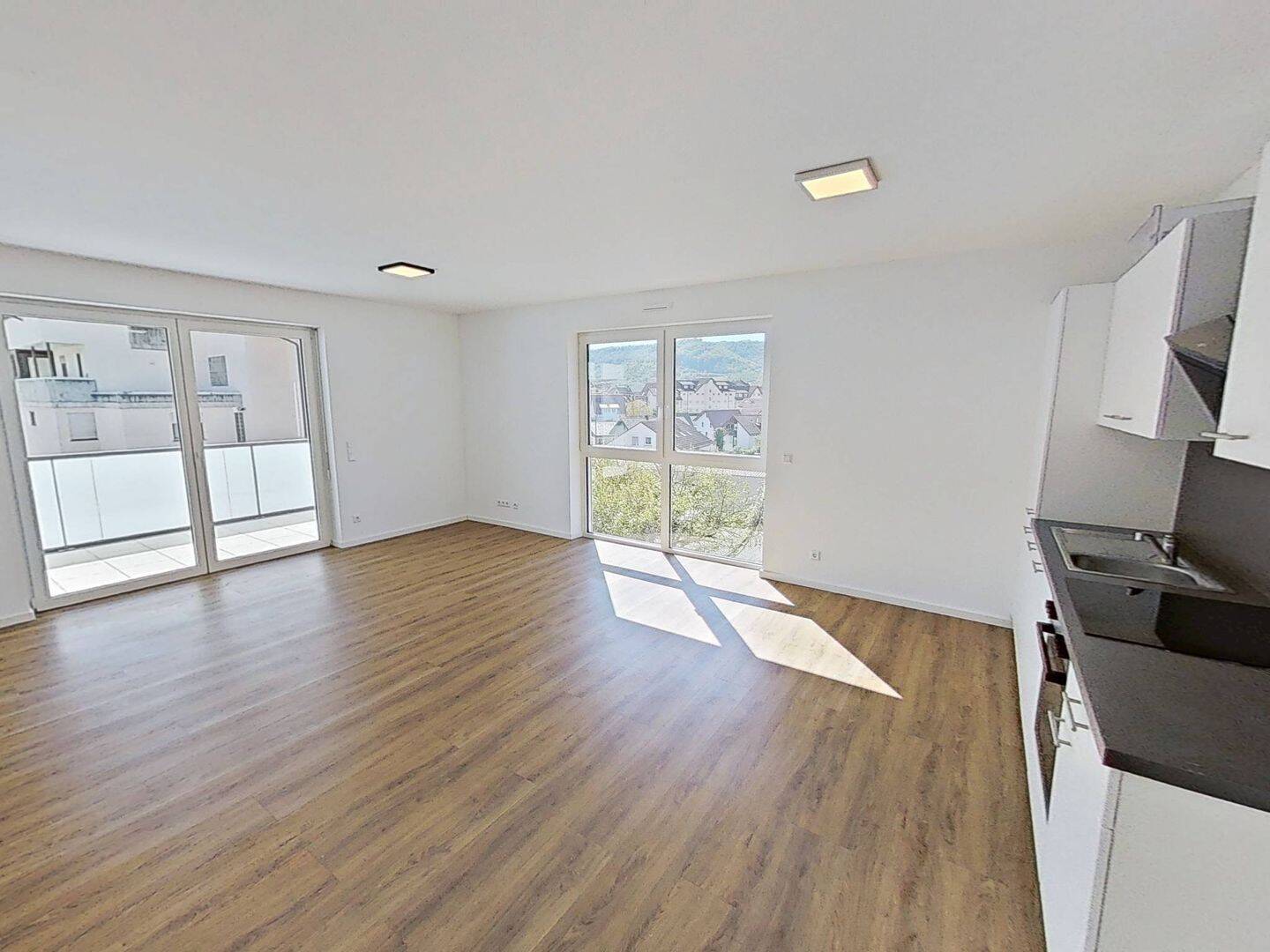 Thumbnail-Moderne 2-Zimmer-Wohnung mit Balkon und Einbauküche inklusive