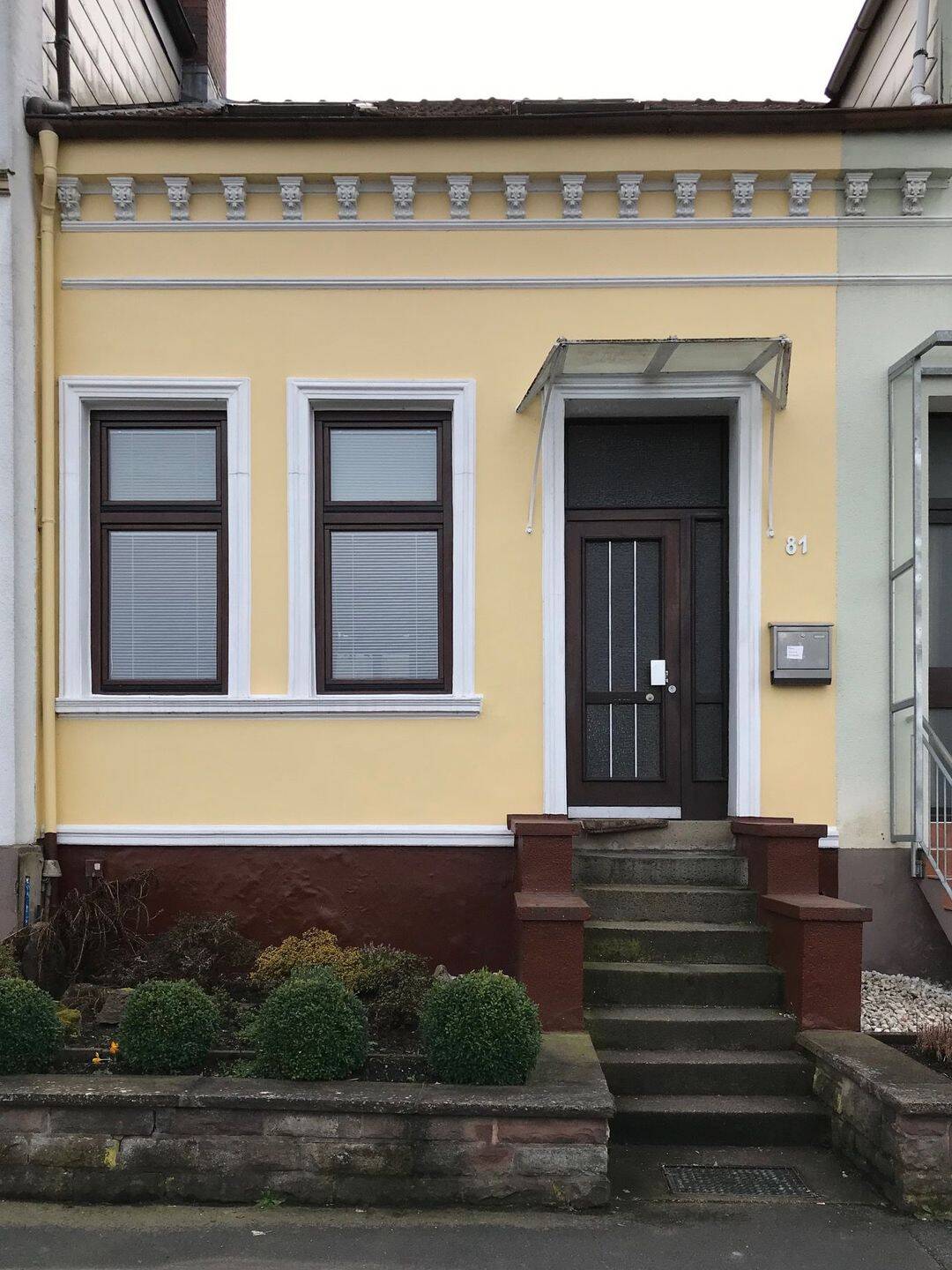 Thumbnail-Kleines Reihenmittelhaus mit 3 Zimmern und großem Garten
