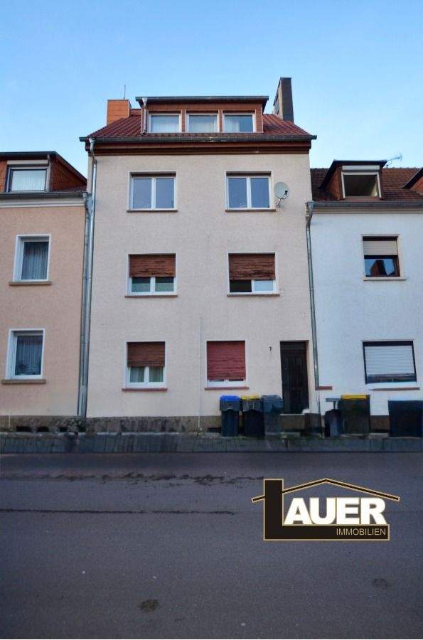Thumbnail-Mehrfamilienhaus mit 4 Wohneinheiten in Saarbrücken zu Verkaufen.