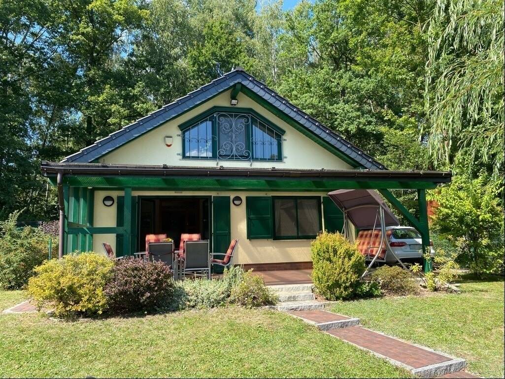 Thumbnail-Ferienhaus mit direktem Seezugang