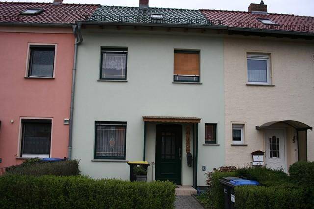 Thumbnail-*Riesa - tolles Reihenhaus mit Keller, Garage und Garten*