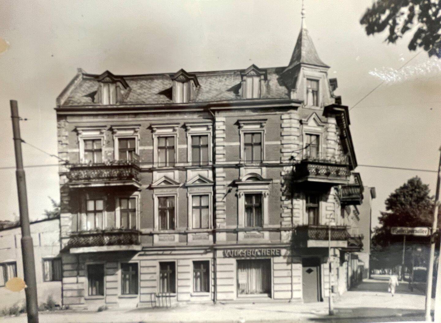 Thumbnail-Leerstehendes, entkerntes, Wohn- und Geschäftshaus
