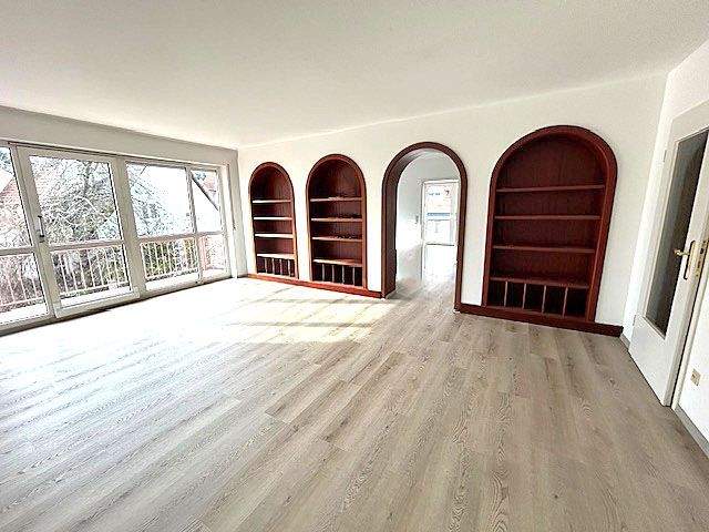 Thumbnail-Helle 4,5 Zimmerwohnung mit 2 Balkonen und PKW-Stellplatz in Birkenfeld