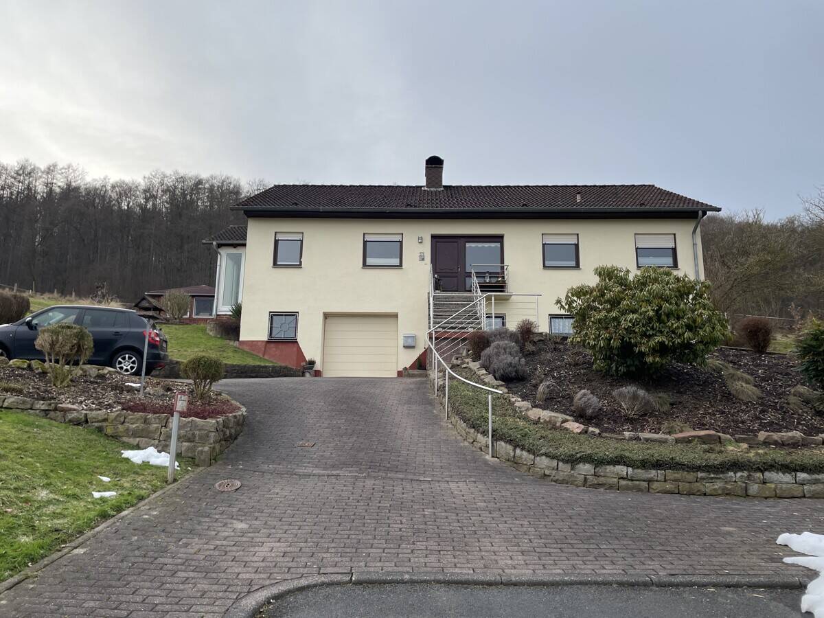 Thumbnail-Charmantes Einfamilienhaus mit Wintergarten und großem Garten in Oberweser-Gottstreu