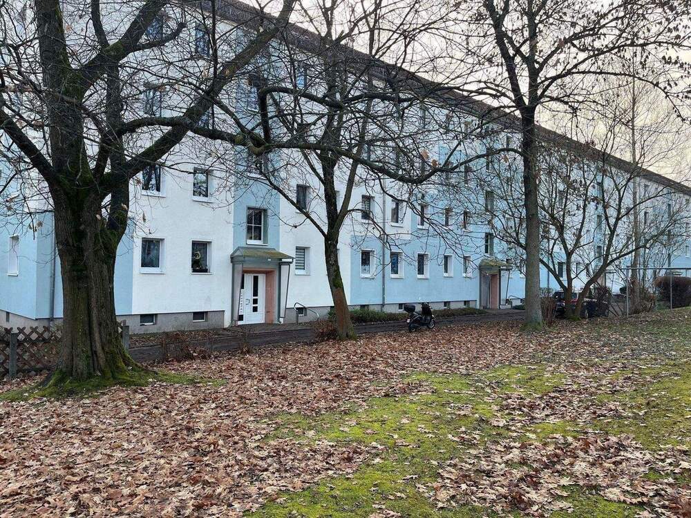 Thumbnail-Sonne mit Balkon.. ..helle, moderne 3 Zimmer-Wohnung.. Einbauküche gegen Aufpreis möglich . sofort einzugsfertig