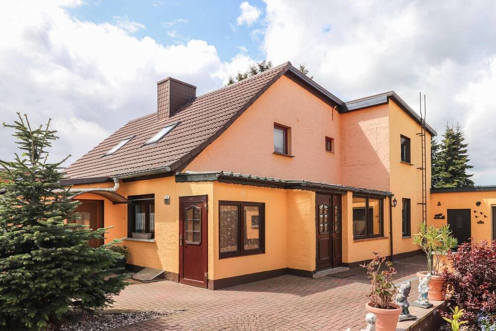 Thumbnail-Hier wächst Familie - Großzügiges Haus mit Gartenidylle, Pool & Werkstatt