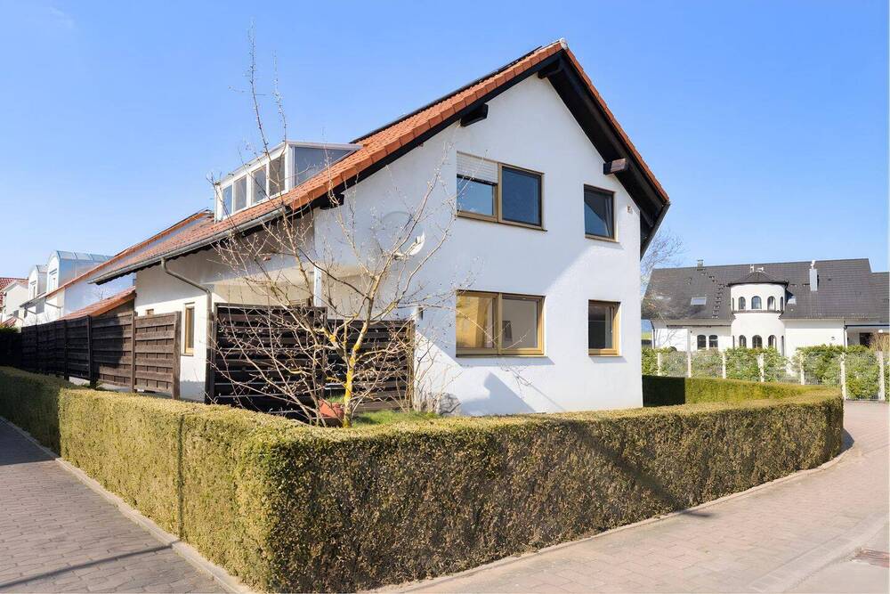 Thumbnail-Zweifamilienhaus mit Mieteinnahme: gepflegt, großzügig und vielseitig nutzbar