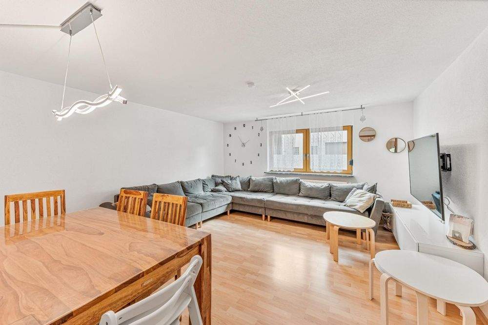 Thumbnail-++ Zentrales Wohnen im Herzen von Bondorf - geräumige 3- bis 4-Zimmer-Erdgeschosswohnung ++