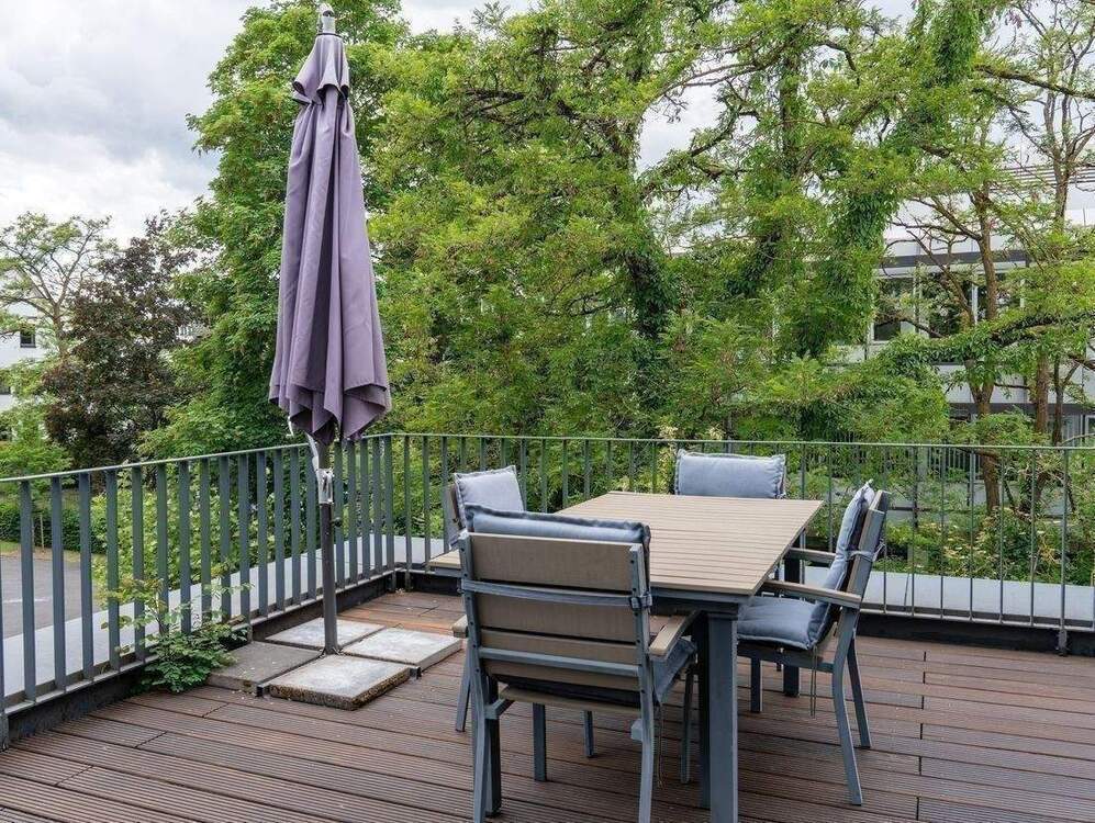 Thumbnail-Stilvolle 4-Zimmer-Maisonette-Wohnung mit großer Westterrasse zum Wohlfühlen, neue Böden & neues Bad!