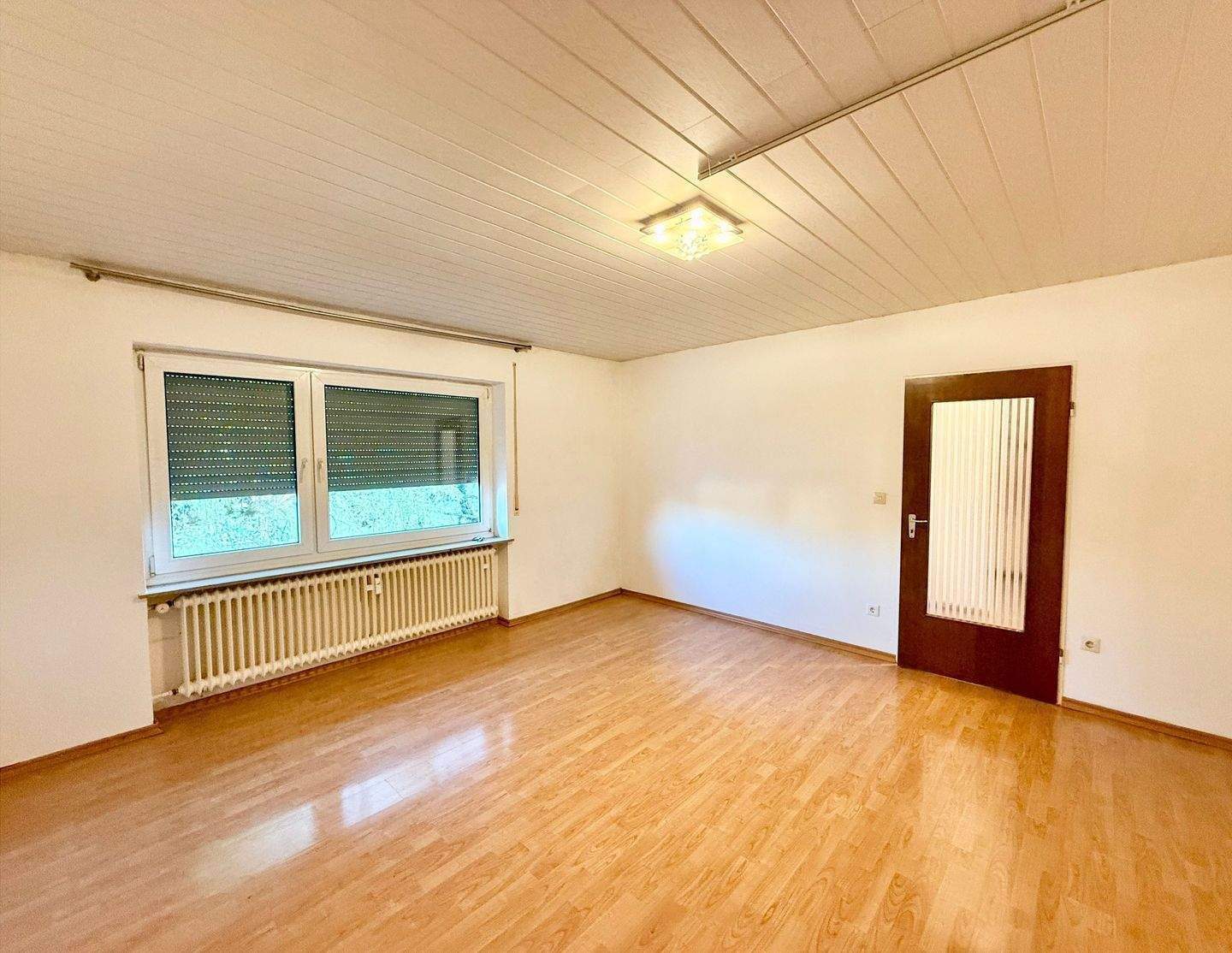 Thumbnail-Provisionsfrei! Freie und helle 1-Zimmer-Wohnung im 1.Obergeschoss in nettem MFH in Nürnberg Katzwang