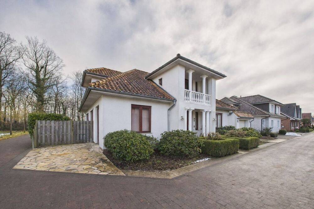 Thumbnail-Großzügiges Architektenhaus mit Panorama-Gartenblick in Bestlage