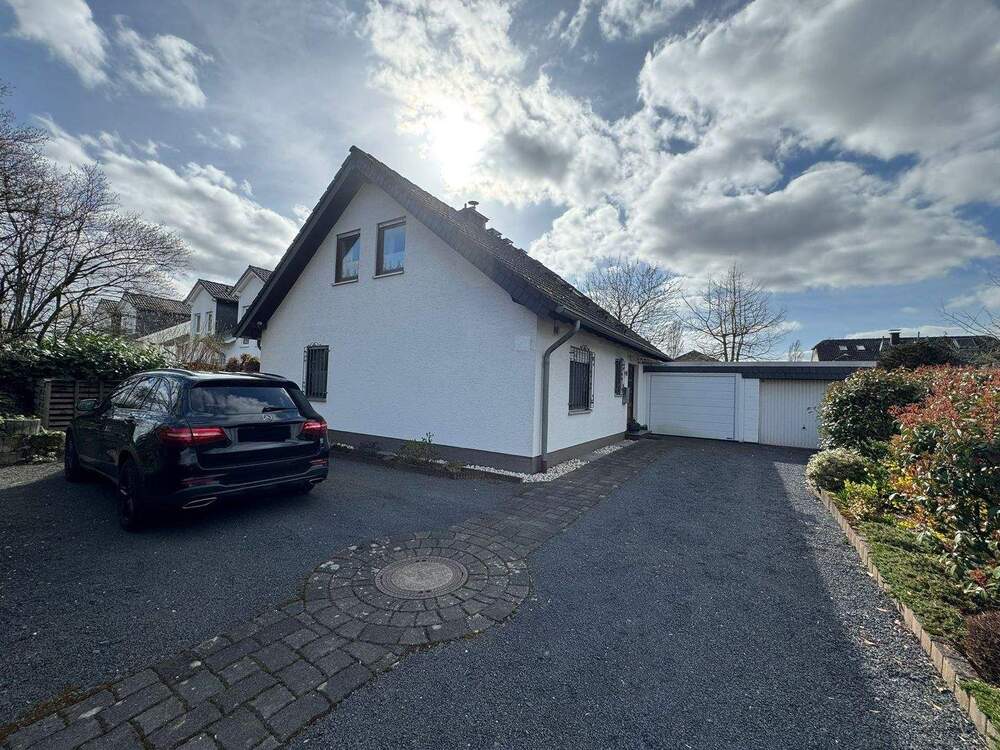 Thumbnail-Freistehendes Einfamilienhaus in zentraler Wohnlage von Königswinter-Oberpleis