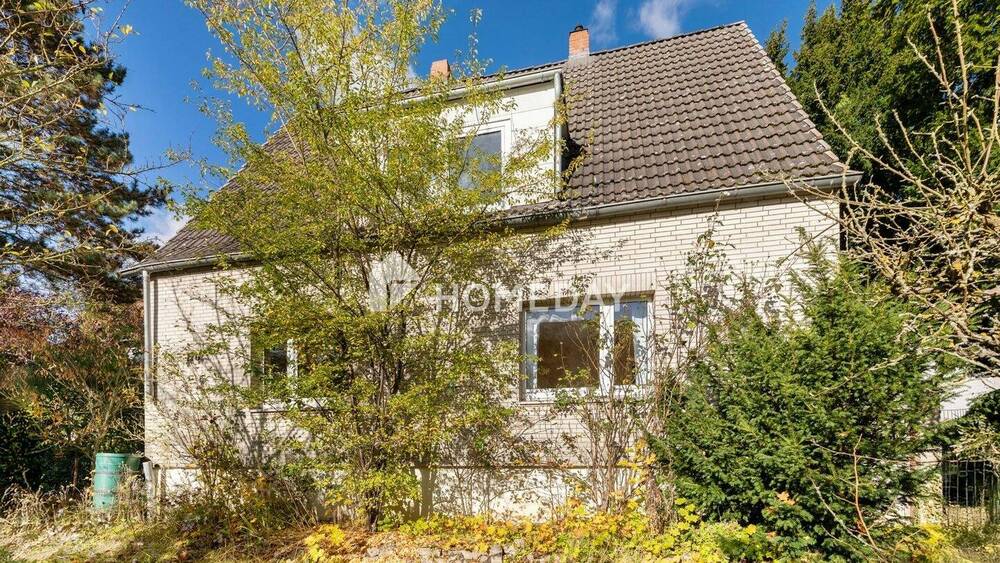 Thumbnail-Geräumiges EFH mit 5 Zimmern, Keller, Garagen, Garten und viel Potenzial in ruhiger Lage