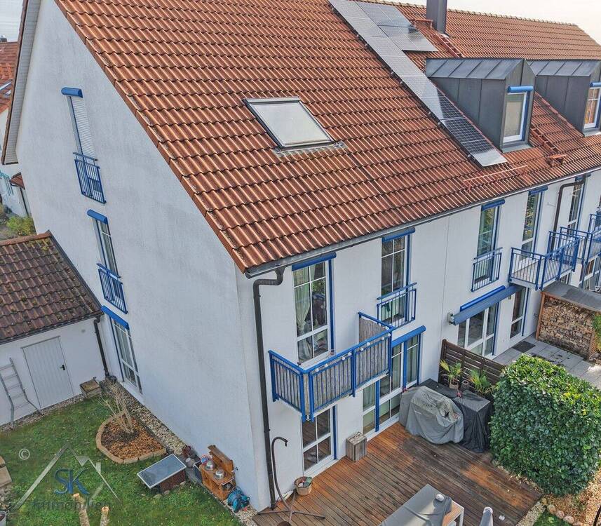 Thumbnail-Sehr gepflegtes Reiheneckhaus mit sechs Zimmern und ca. 147 m² in Maisach mit idyllischem Garten