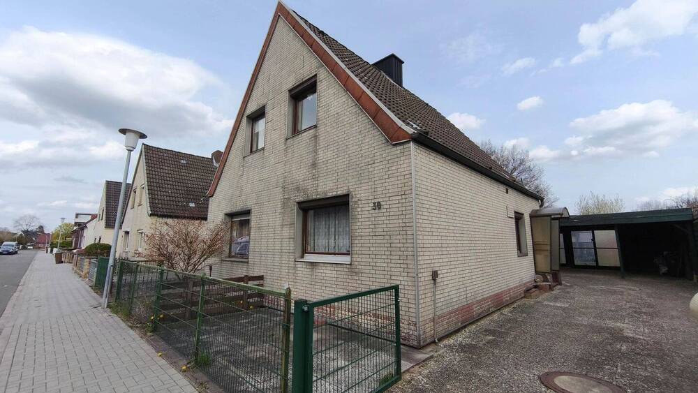Thumbnail-Sanierungsbedürftige, kleine Doppelhaushälfte mit Garten in ruhiger Lage von Uetersen