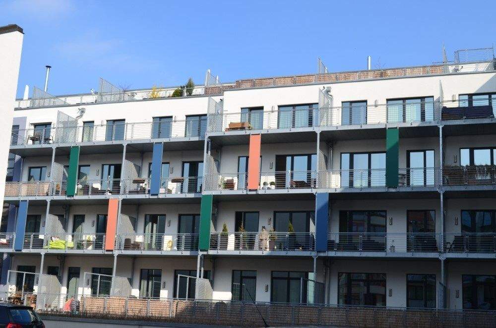 Thumbnail-Traumhaftes Wohnen im Herzen der Stadt! 2-Zimmer-Terrassen-Wohnung in Fürth-Südstadt mit EBK und Carport