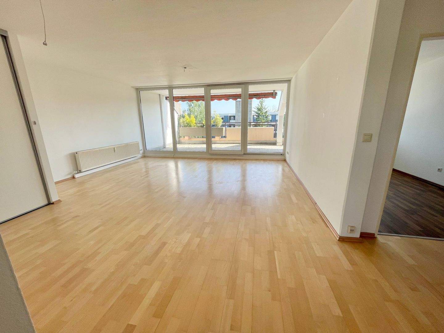 Thumbnail-N-Langwasser! 3-ZW, 95 m², mit Fernblick, sehr großem terrassenähnlichen Balkon, Einbauküche, 5.OG mit Aufzug