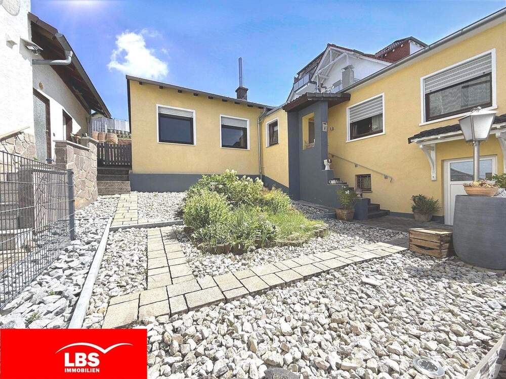 Thumbnail-Wohnen auf einer Ebene - gepflegter Bungalow mit Kamin, Klima & Urlaubs-Garten