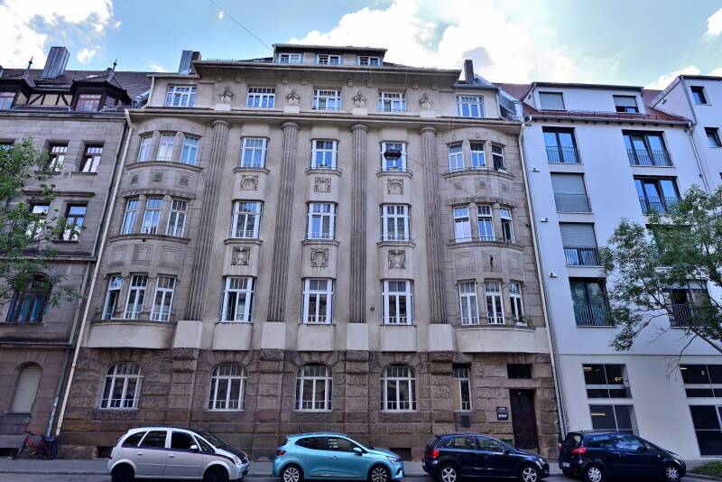 Thumbnail-Rarität in Fürth, 5 Zimmer Wohnung im denkmalgeschütztem Haus
