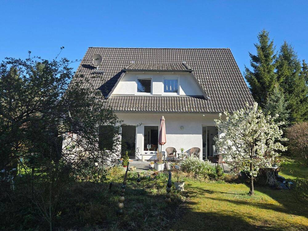 Thumbnail-Alleinauftrag! Großzügiges Einfamilienhaus in Zühlsdorf !