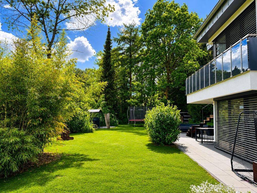 Thumbnail-Architektonisches Wohnjuwel ! Einfamilienhaus mit ELW in Gittersdorf !