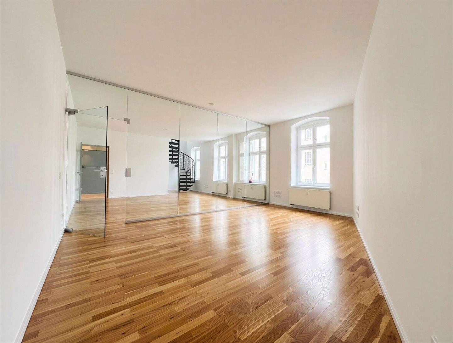 Thumbnail-Mitte: Repräsentative und moderne Büroräumlichkeiten über zwei Etagen in bester Lage - ab sofort!