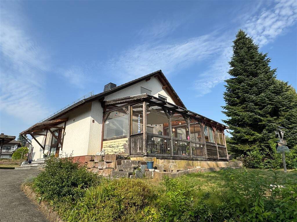 Thumbnail-Einfamilienhaus mit großem Grundstück in Burgwald!