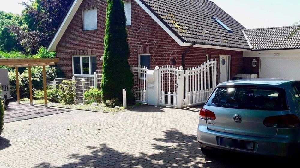 Thumbnail-COURTAGEFREI - exklusives Traumhaus - mit fantastischem Weitblick - WärmepumpenPhotovoltaik mit Rückvergütung