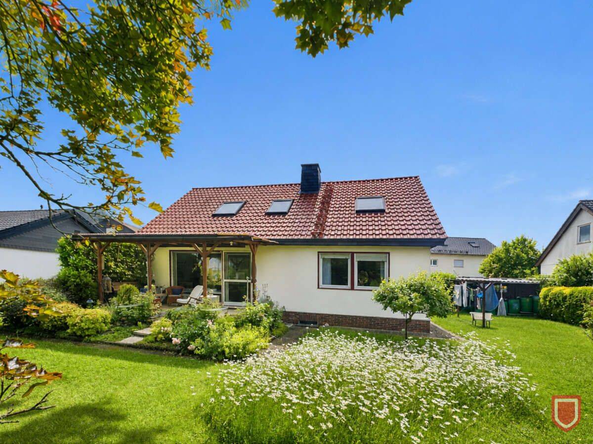 Thumbnail-- Gartenidyll in Vellmar - Einfamilienhaus mit Einliegerwohnung