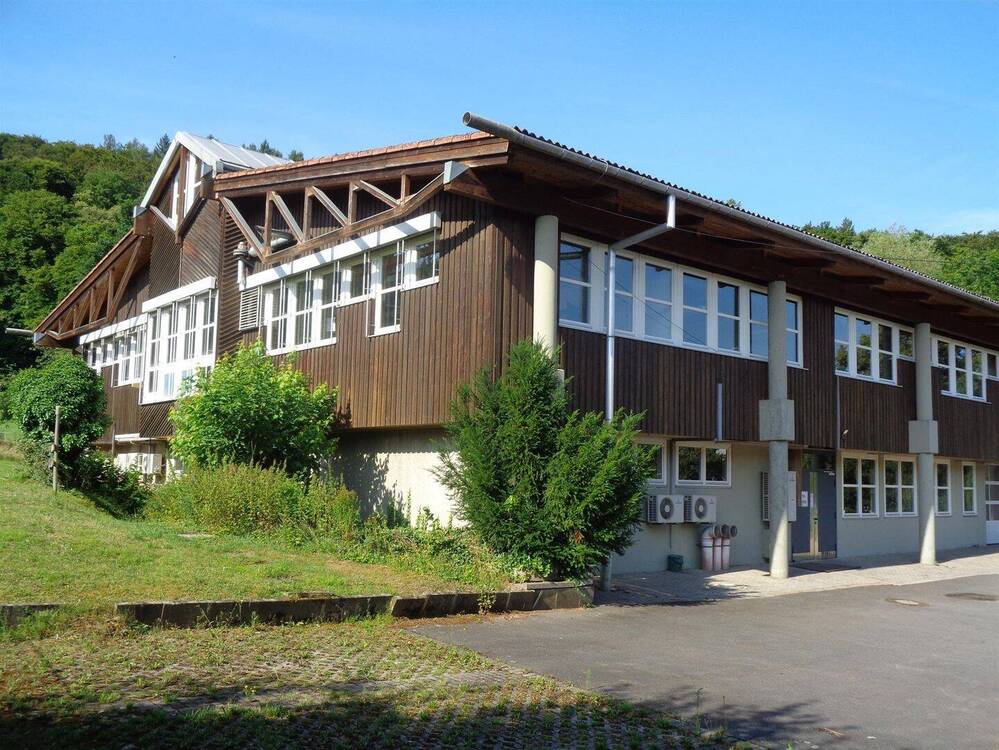 Thumbnail-Exclusive Büro- und Produktionsfläche ab sofort bei Wertheim zu vermieten!